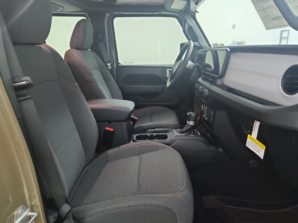 New 2026 Jeep Gladiator Sport AWD/4WD image 32