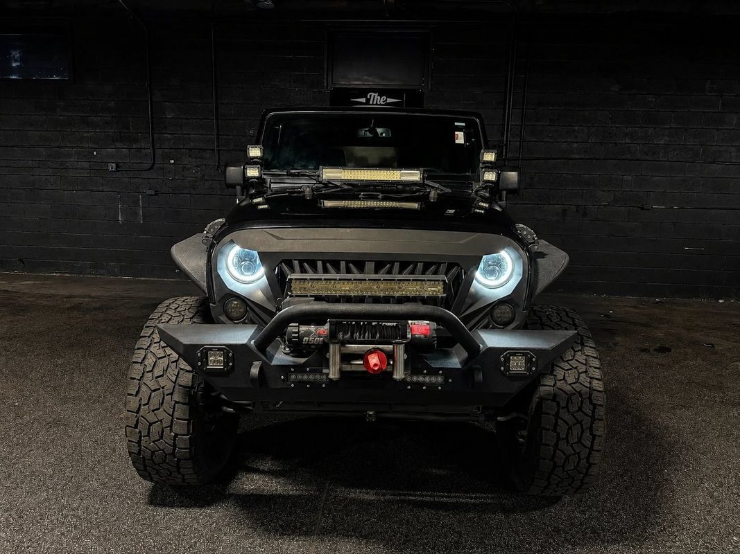 Used 2015 Jeep Wrangler Unlimited Sport w/ Quick Order Package 24S AWD/4WD image 9