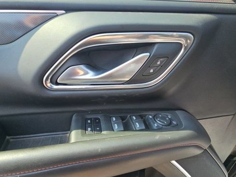 Used 2022 Chevrolet Tahoe RST w/ Luxury Package AWD/4WD image 19