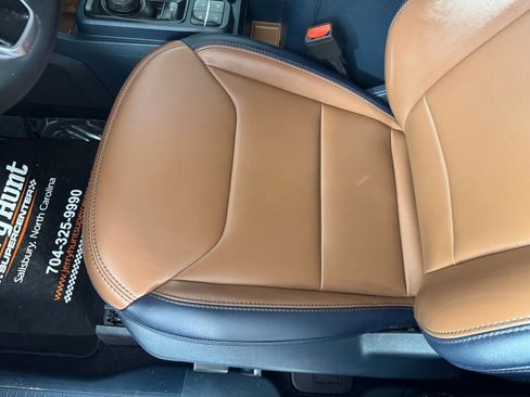 Used 2023 Ford Maverick Lariat w/ Equipment Group 500A Standard AWD/4WD image 12