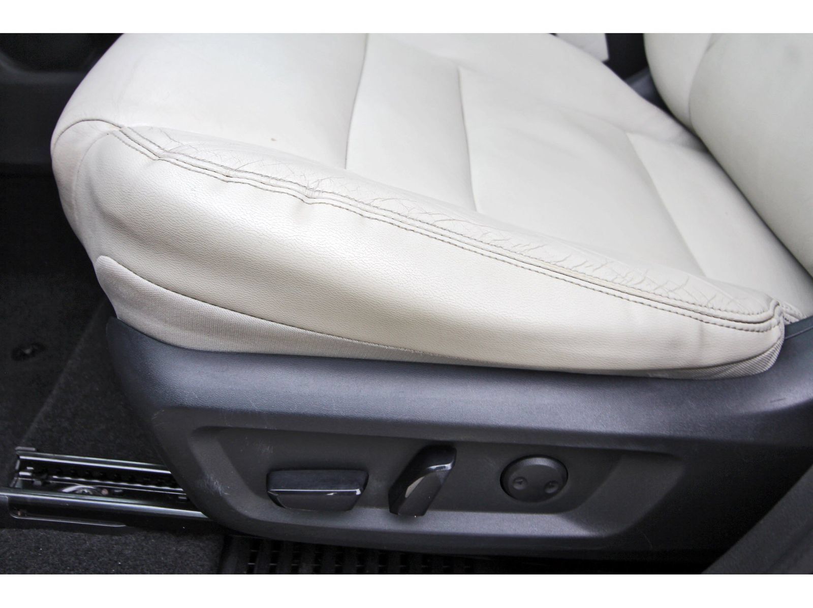Used 2021 Nissan Rogue SL w/ Premium Package FWD image 29