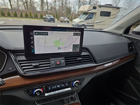 Used 2023 Audi Q5 2.0T Premium Plus image 10