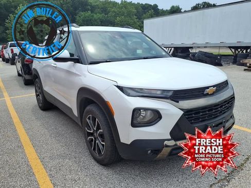 Used 2023 Chevrolet TrailBlazer ACTIV w/ Convenience Package FWD image 4