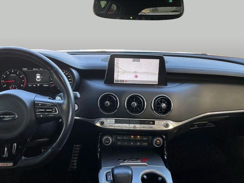 Used 2018 Kia Stinger GT2 AWD/4WD image 8