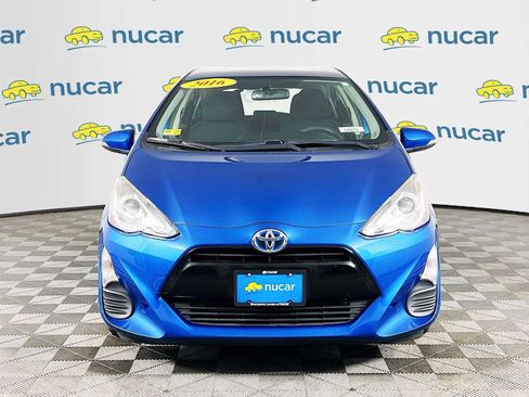 Used 2016 Toyota Prius C Two image 2