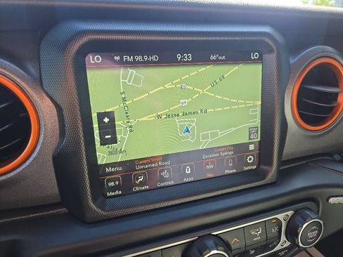 Used 2023 Jeep Gladiator Mojave w/ Cold Weather Group AWD/4WD image 61