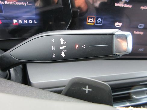 Certified 2025 Chevrolet Traverse LT w/ LPO, Floor Liner Package image 26