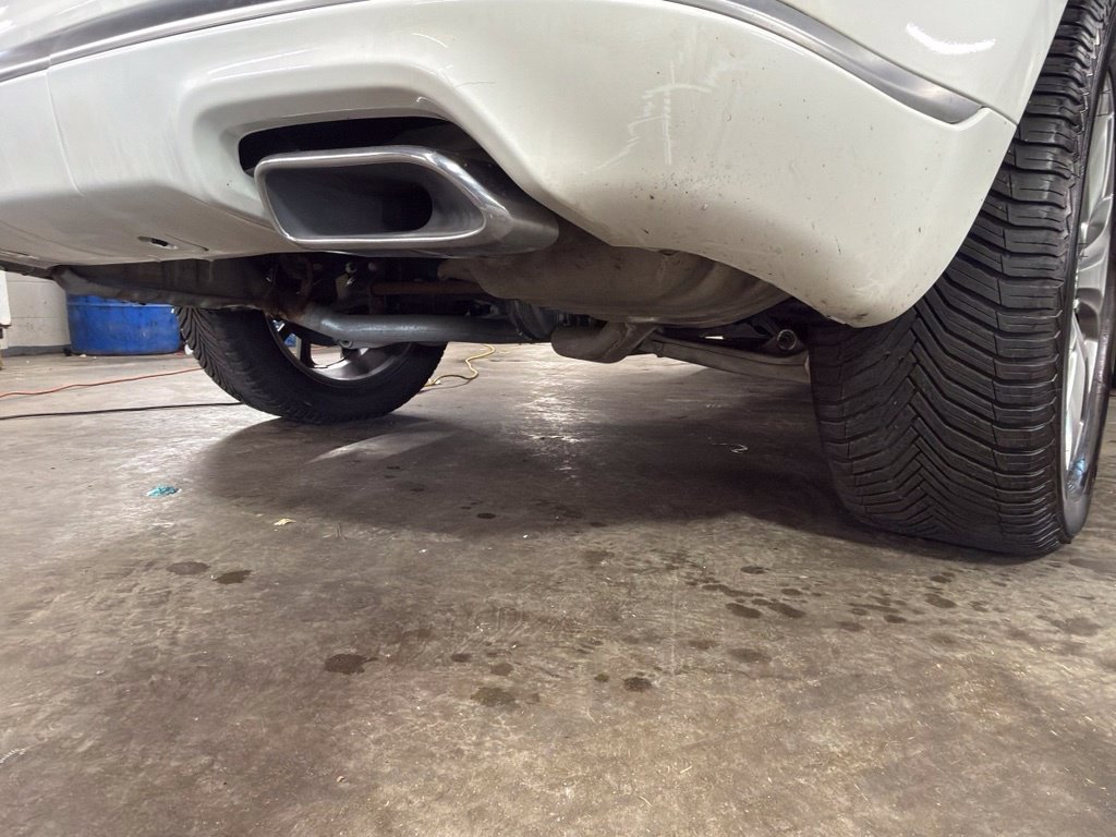 Used 2021 Jeep Grand Cherokee Summit AWD/4WD image 15