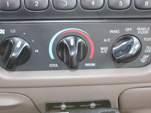 Used 1997 Ford Expedition Eddie Bauer image 18