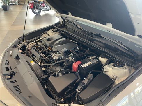 Used 2023 Toyota Camry SE image 22