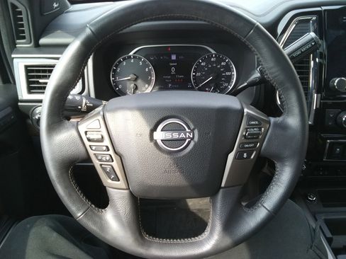 Used 2023 Nissan Titan Platinum Reserve w/ Moonroof Package image 15