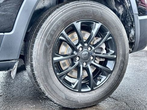 Used 2023 Jeep Cherokee Altitude Lux w/ Lux Elite Package image 18