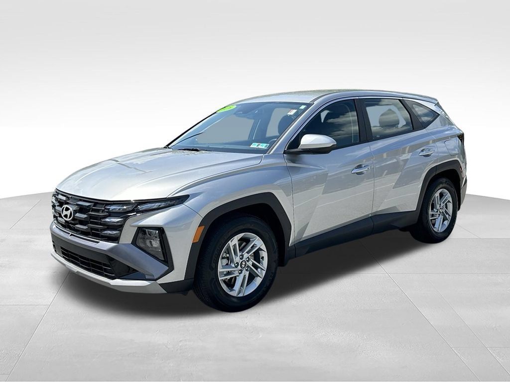 Used 2026 Hyundai Tucson SE FWD image 3