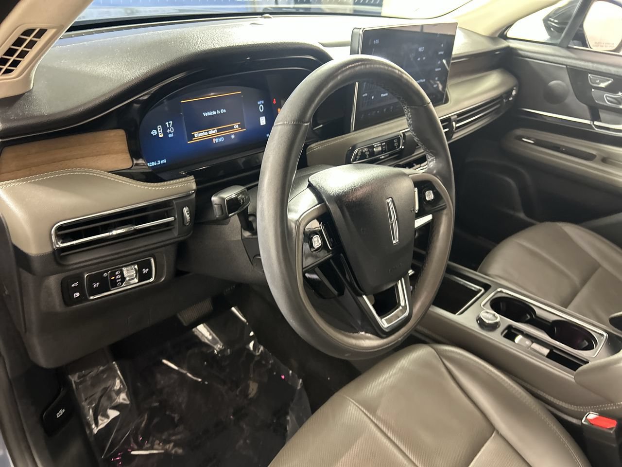 Used 2024 Lincoln Corsair Grand Touring w/ Equipment Group 301A AWD/4WD image 13