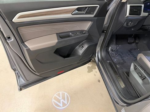 Used 2021 Volkswagen Atlas SEL Premium AWD/4WD image 27