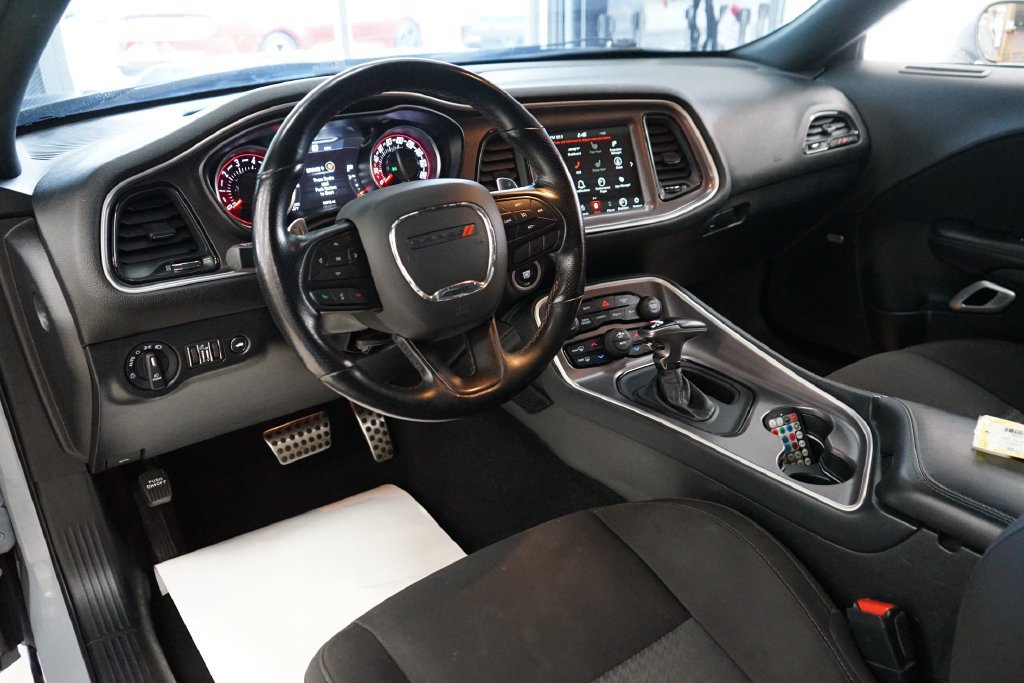 Used 2022 Dodge Challenger R/T Scat Pack RWD image 46