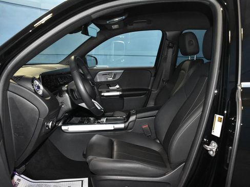 Certified 2025 Mercedes-Benz GLB 250 GLB 250 image 8