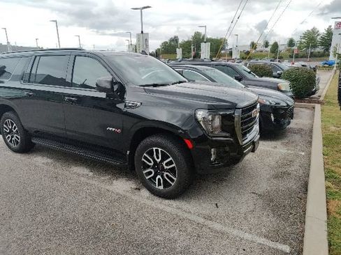 Used 2024 GMC Yukon XL AT4 w/ Technology Package AWD/4WD image 14