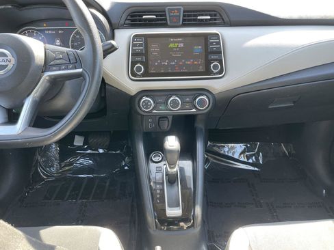 Used 2021 Nissan Versa SV FWD image 20