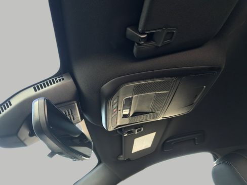 Certified 2025 Chevrolet Equinox LT w/ Convenience Package II image 16