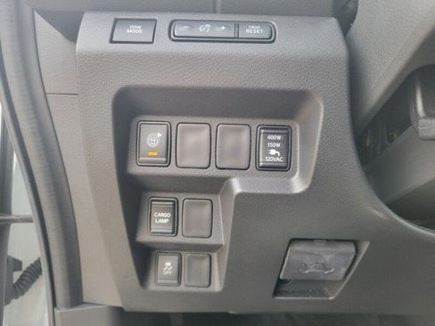 Used 2025 Nissan Frontier SV w/ SV Convenience Package RWD image 20