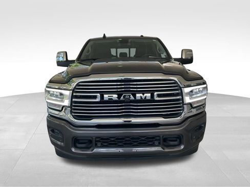 Used 2024 RAM 2500 Laramie w/ Towing Technology Group AWD/4WD image 12