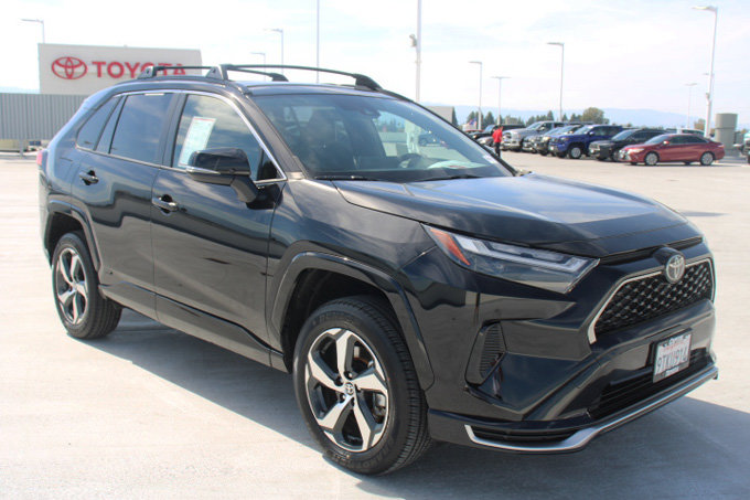 Certified 2025 Toyota RAV4 SE w/ Weather & Moonroof Package AWD/4WD image 2