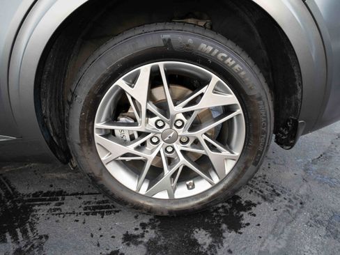 Used 2023 Genesis GV70 2.5T w/ Advanced Package image 30