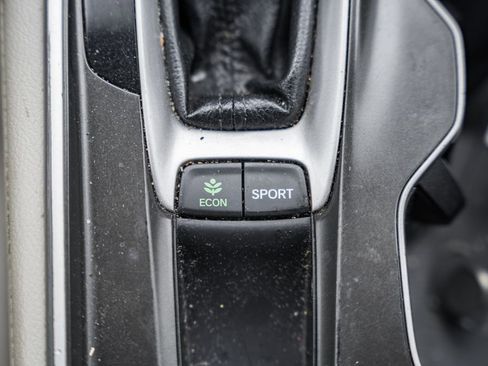 Used 2018 Honda Accord Touring image 26