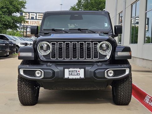 New 2026 Jeep Wrangler Unlimited Sahara AWD/4WD image 5