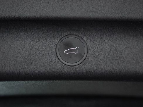 Used 2024 Tesla Model Y Long Range image 13