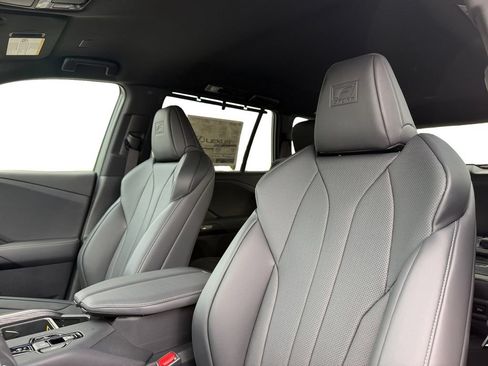 New 2026 Lexus TX 500h AWD image 22