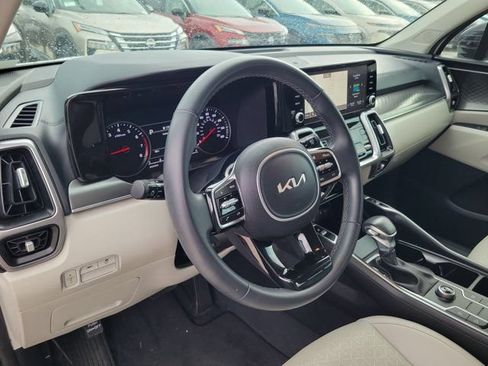 Used 2023 Kia Sorento S FWD image 16