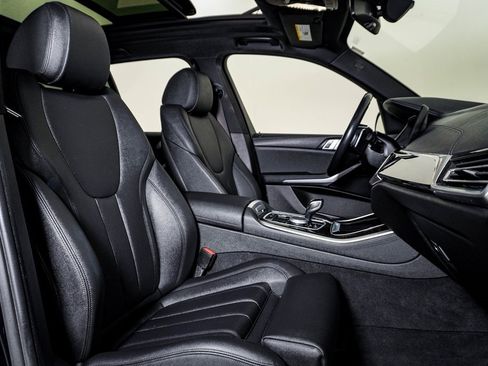 Used 2020 BMW X5 xDrive40i w/ Premium Package image 15