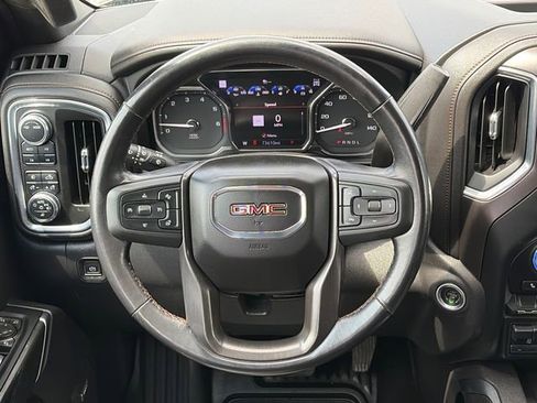 Used 2022 GMC Sierra 1500 AT4 w/ AT4 Premium Package AWD/4WD image 15