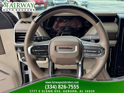 Used 2025 GMC Yukon Denali w/ Denali Reserve Package AWD/4WD image 19