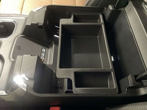 Used 2024 Chevrolet Silverado 1500 High Country w/ Technology Package image 21