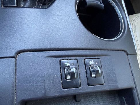 Used 2017 Toyota Camry XLE FWD image 22