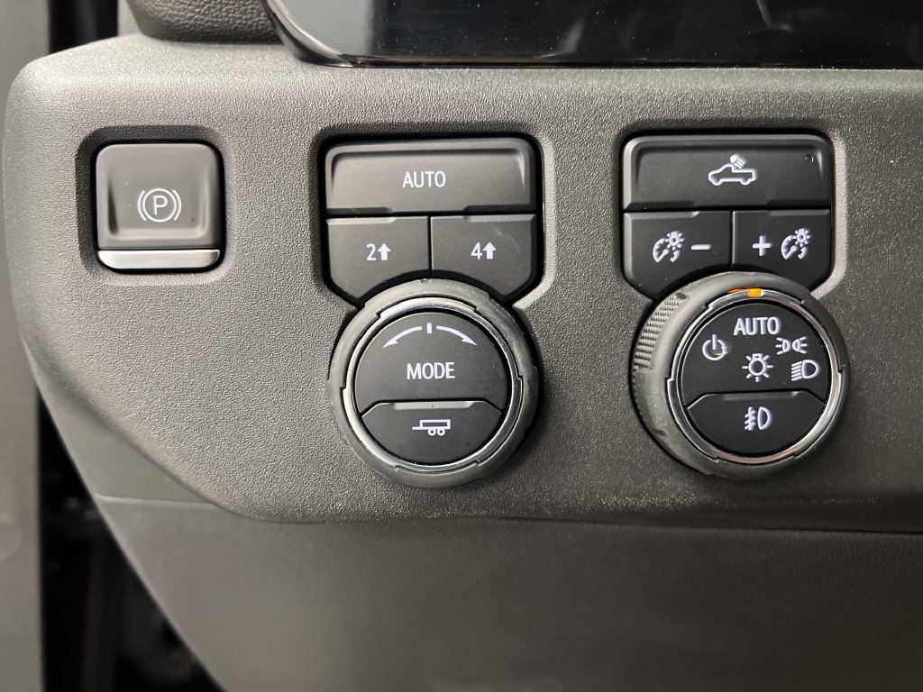Used 2023 Chevrolet Silverado 1500 RST w/ Protection Package AWD/4WD image 43