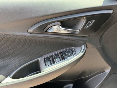 Used 2023 Chevrolet Malibu LT FWD image 23
