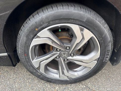 Used 2018 Honda Accord EX-L image 12