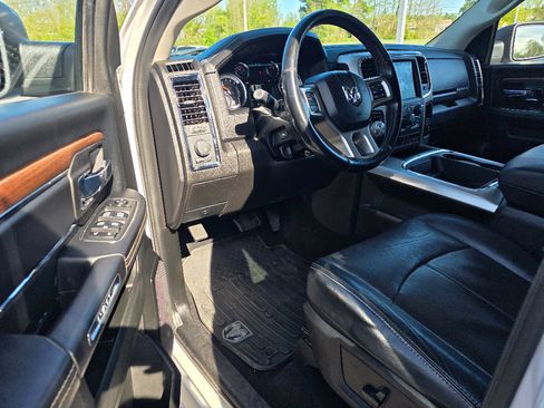 Used 2019 RAM 1500 Laramie w/ Convenience Group RWD image 10