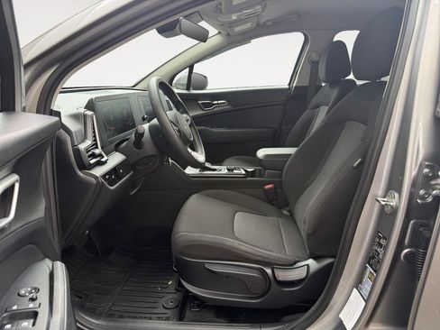 Used 2023 Kia Sportage LX AWD/4WD image 11