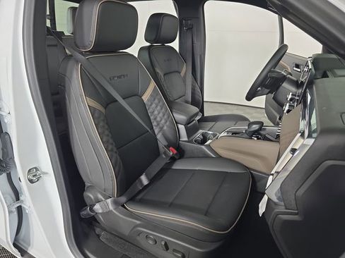 Used 2026 GMC Canyon Denali AWD/4WD image 23