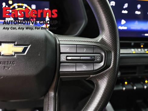 Used 2023 Chevrolet Colorado W/T RWD image 15