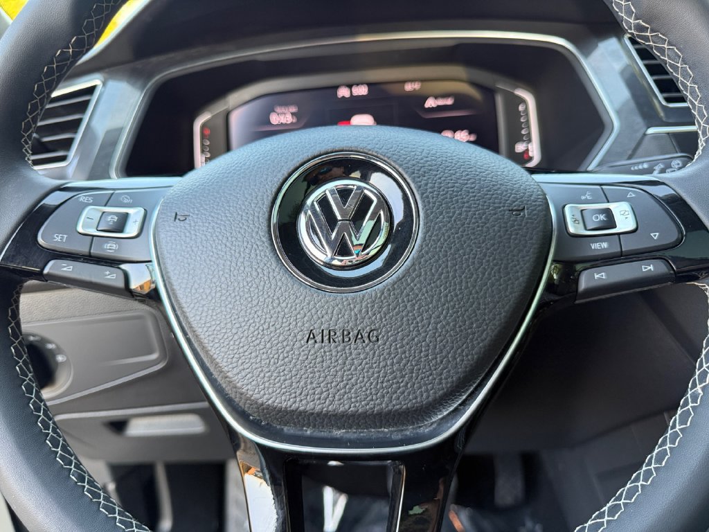 Used 2021 Volkswagen Tiguan SEL AWD/4WD image 21