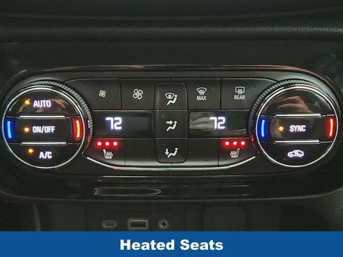Used 2020 Buick Encore GX Essence w/ Advanced Technology Package AWD/4WD image 17