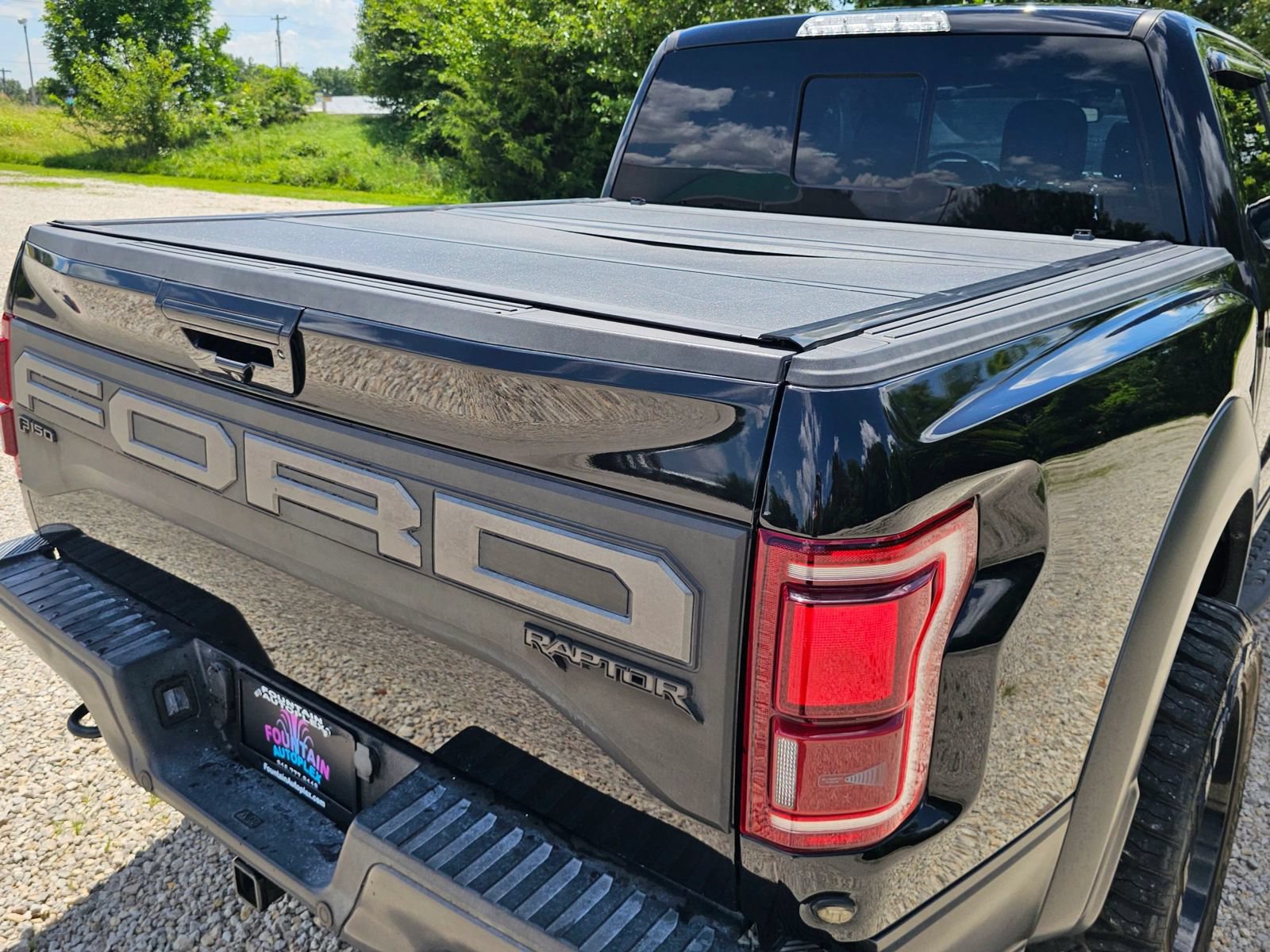 Used 2019 Ford F150 Raptor w/ Equipment Group 802A Luxury AWD/4WD image 9