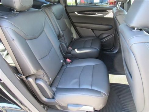 New 2025 Cadillac XT6 Premium Luxury image 29