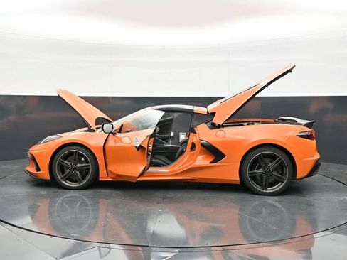 Used 2024 Chevrolet Corvette Stingray Premium Cpe w/ Z51 Performance Package RWD image 49